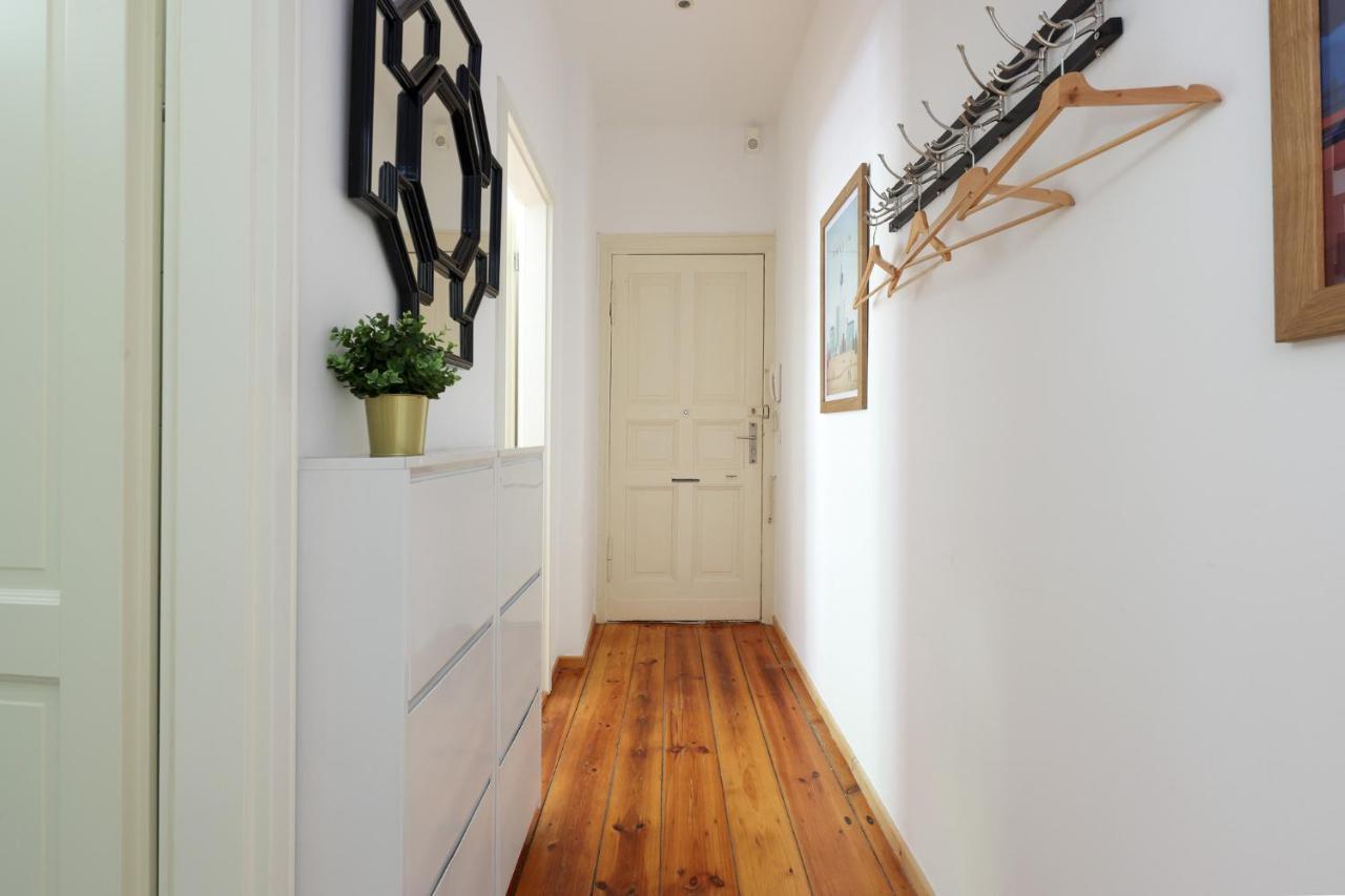 4 Personen Altbau Nahe Kurfuerstendamm - Othello เบอร์ลิน ภายนอก รูปภาพ